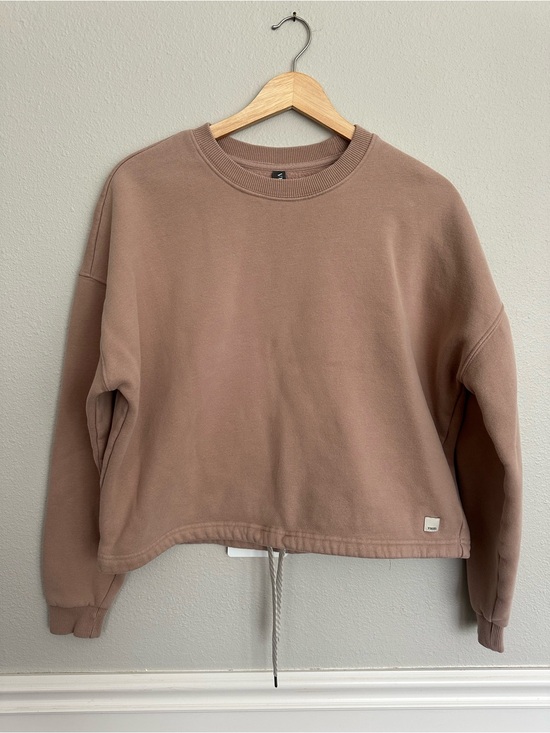 Vuori Tops - Vuori Cropped Crewneck Sweatshirt in Light Mauve